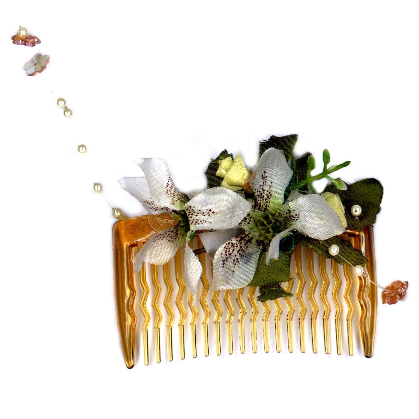 Elegant White Floral Hair Comb – Handmade Bridal & Festive Hair Accessory